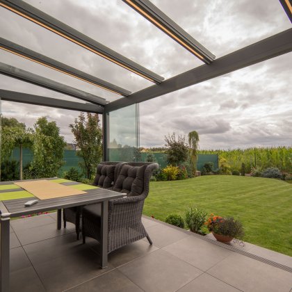 Obrázek č. 5 pro 'Prosklená pergola se systémovou zadní konstrukcí'